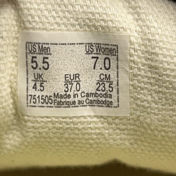 NEW Vans X Sesame Street Old Skool Womens Size 7 Limited Edition! - Picture 11 of 11